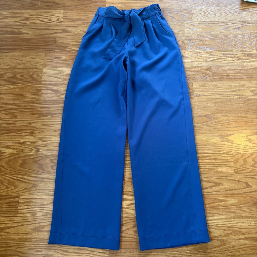 Lululemon Blue Noir Pant Wide Leg Tie Waist High Rise Travel Wrinkle Free Size 4